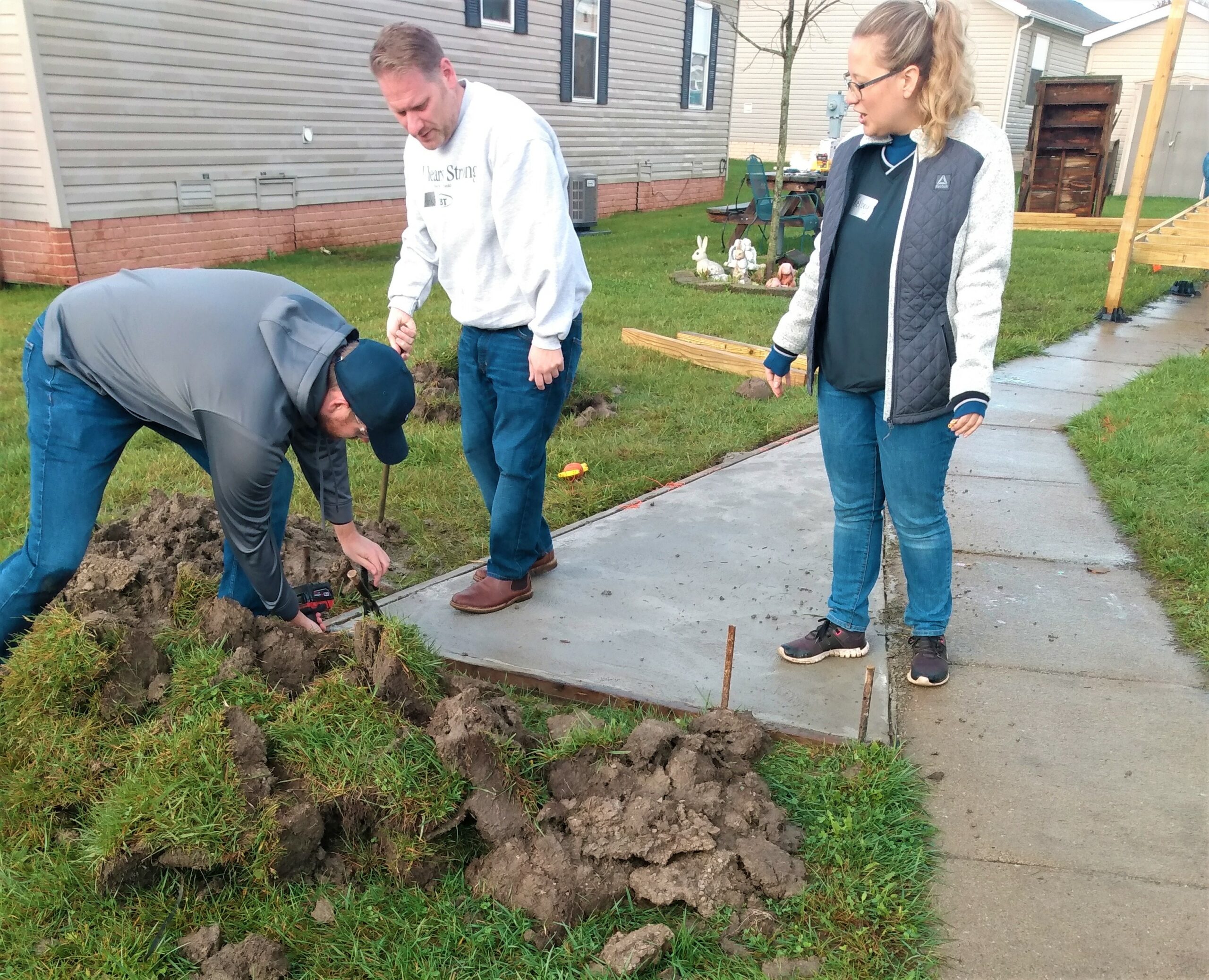 Habitat & Home Depot Build Ramp for Grateful Veteran's Widow
